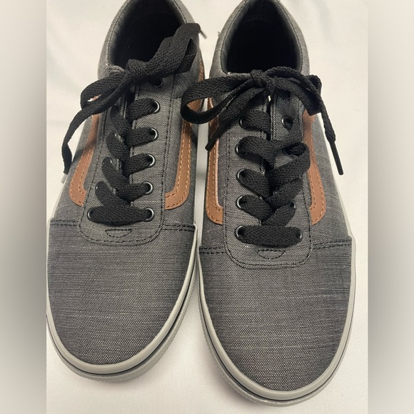 Vans Ward Youth Boys Size 3
Textile Black Grey Brown
Shoes Lace Up NEW - Picture 7 of 12